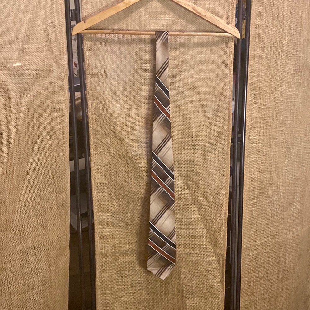 70s VINTAGE HOST BRAND BROWN PLAID TIE